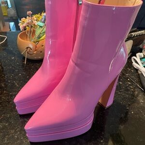 AKIRA Pink Heeled Boots with Eye-Catching Design